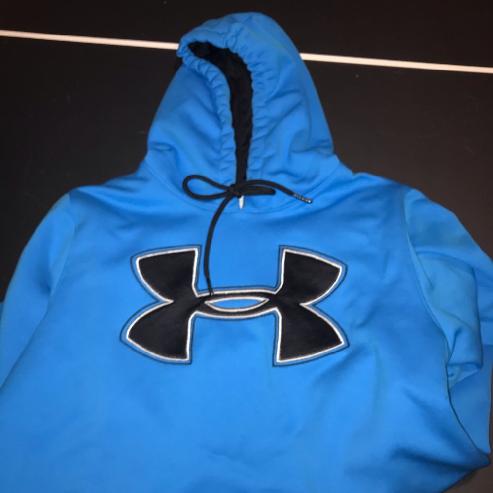 Blue Underarmour Sweatshirt